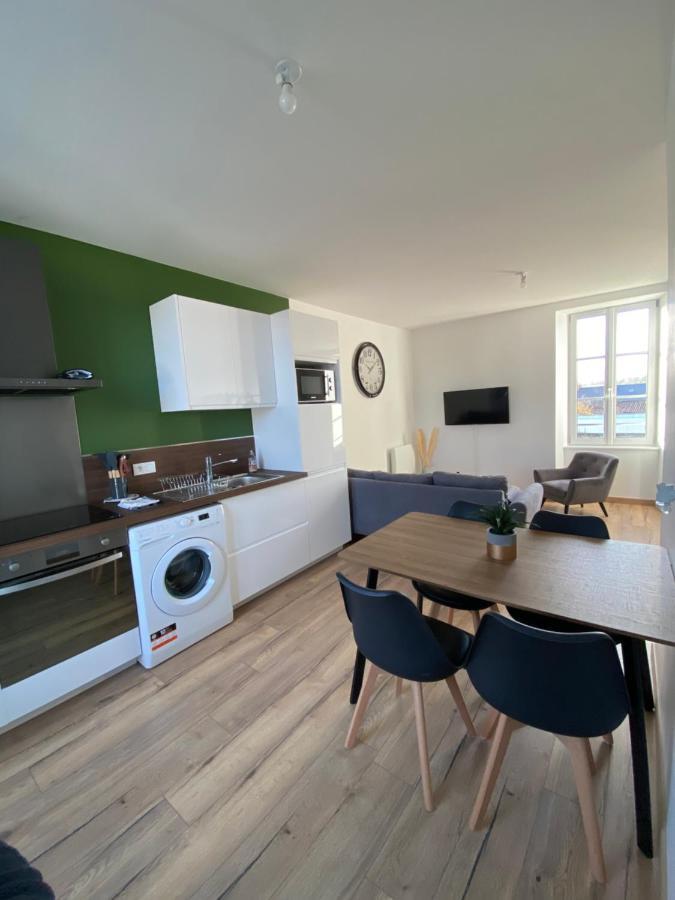 Le Duplex Tout Confort Bressuire Exterior photo